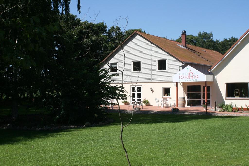 Toscana Restaurant And Guest house